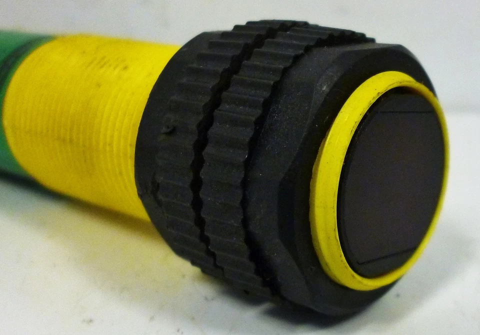 Banner Engineering S18SN6LPQ Photoelectric Proximity Sensor - Image 3 of 4