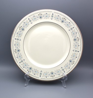 Minton England Fine Bone China 10'' Dinner Plates Beaumaris Platinum Blue Flowers