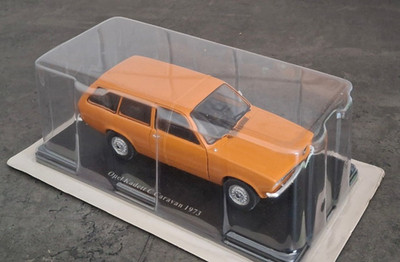 1:24 Opel Kadett C Caravan [Hachette]