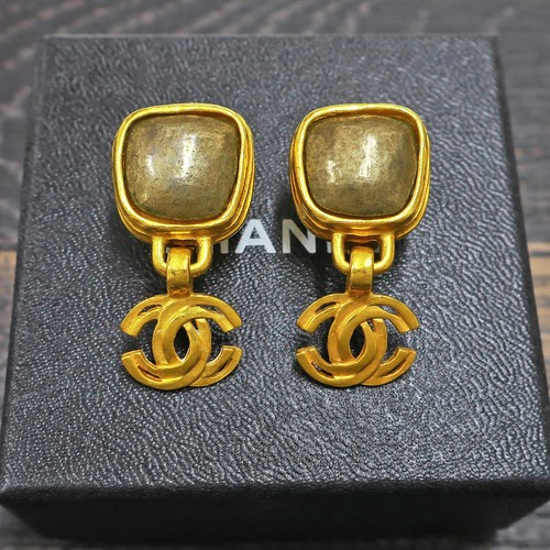CHANEL Gold Plated CC Logos Swing Square Vintage Clip Earrings #1420c Rise-on