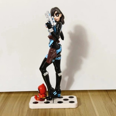 21Cm Super Hero Deadpool Statue of a Beautiful Girl PVC Figures Handmade Desktop