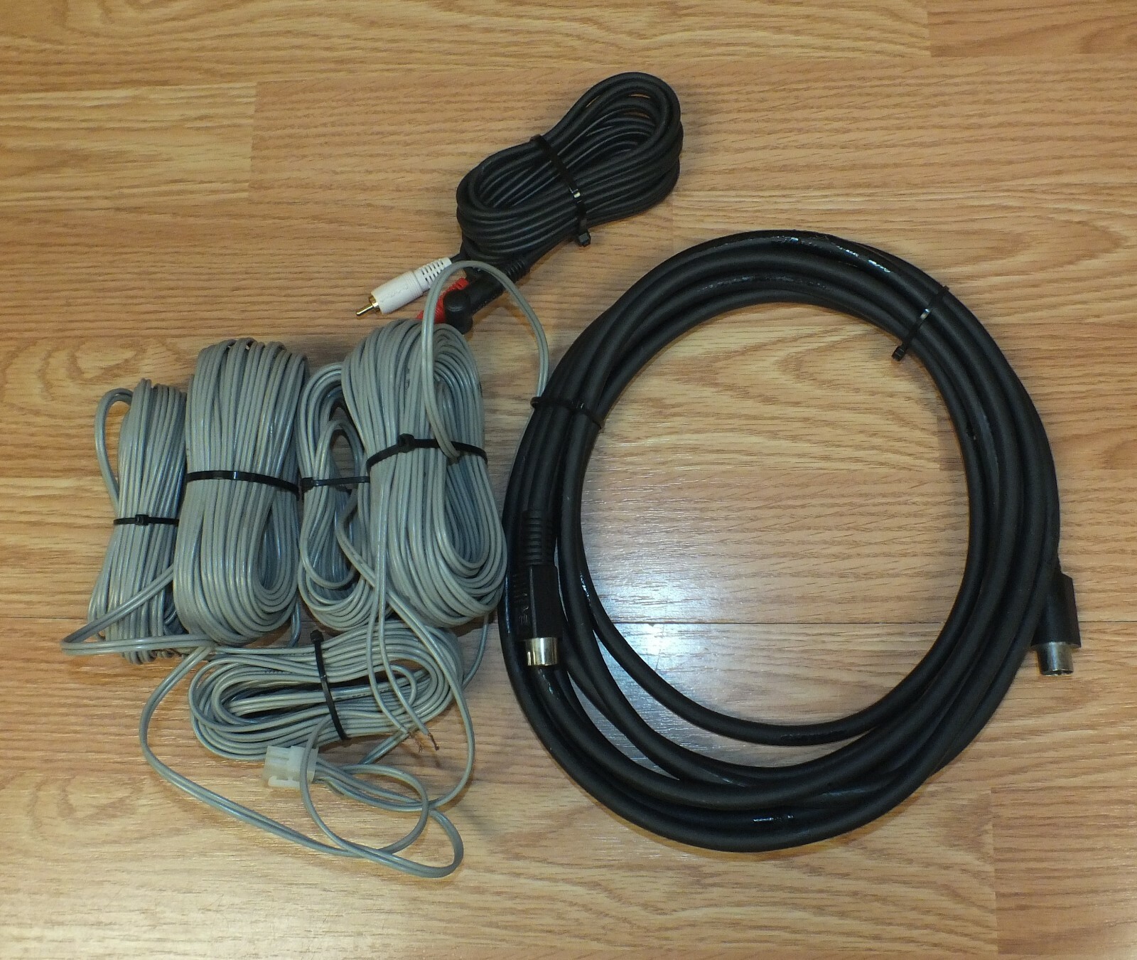 jbl simply cinema bass 550