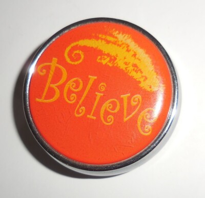 VINTAGE USA VANITY PILL BOX COLORFUL BELIEVE DESIGN NR