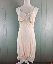 Vintage Gaymode Penneys Slip S 32 Nude Lingerie Fairy Coquette Lace Midi 60s