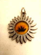 Pewter Metal Floral Yellow Flowers Keychain Charm Fob