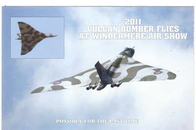 2011 VULCAN BOMBER FLIEGT AUF DER AIR SHOW