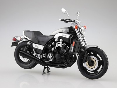 Aoshima 1/12 Diecast Motorcycle Yamaha Vmax New Silver Dust