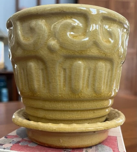 Vintage Rare 1920’s Nelson McCoy Pottery Yellow  4” Flower Pot  W/ Attached Dish