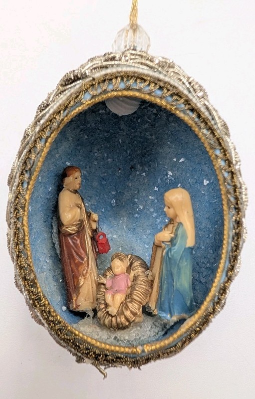 Vintage Diorama Egg Nativity Scene Christmas Ornament