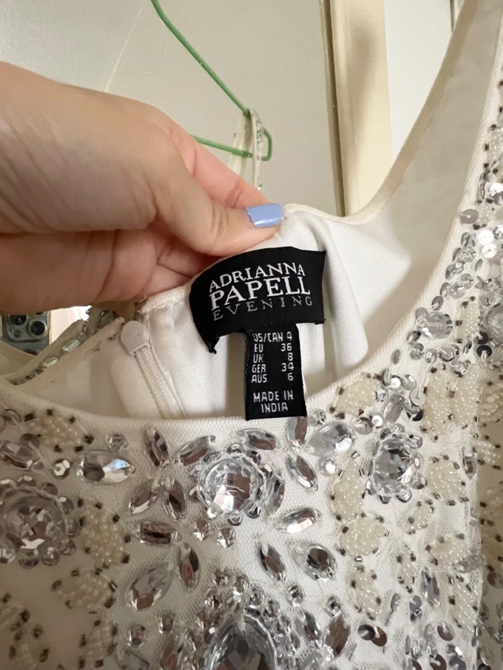 VESTIDO ADRIANNA PAPELL LENTEJUELAS CUENTAS SIN MANGAS CORTO CÓCTEL SOLAPA TALLA 4 P NUEVO Foto 3 de 4