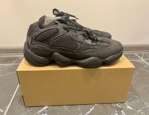 yeezy 500 black size 8