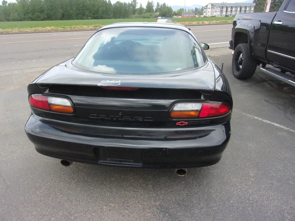 Used Front Left Seat Belt Front fits: 2001 Chevrolet Camaro bucket Conv driver b Foto 3 de 4