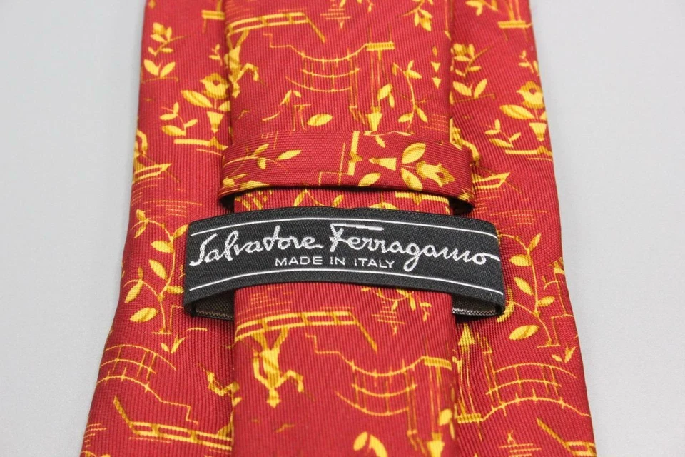 Corbata de seda SALVATORE FERRAGAMO. Chinoiseries Barco Floral. Rojo con amarillo. Foto 3 de 3