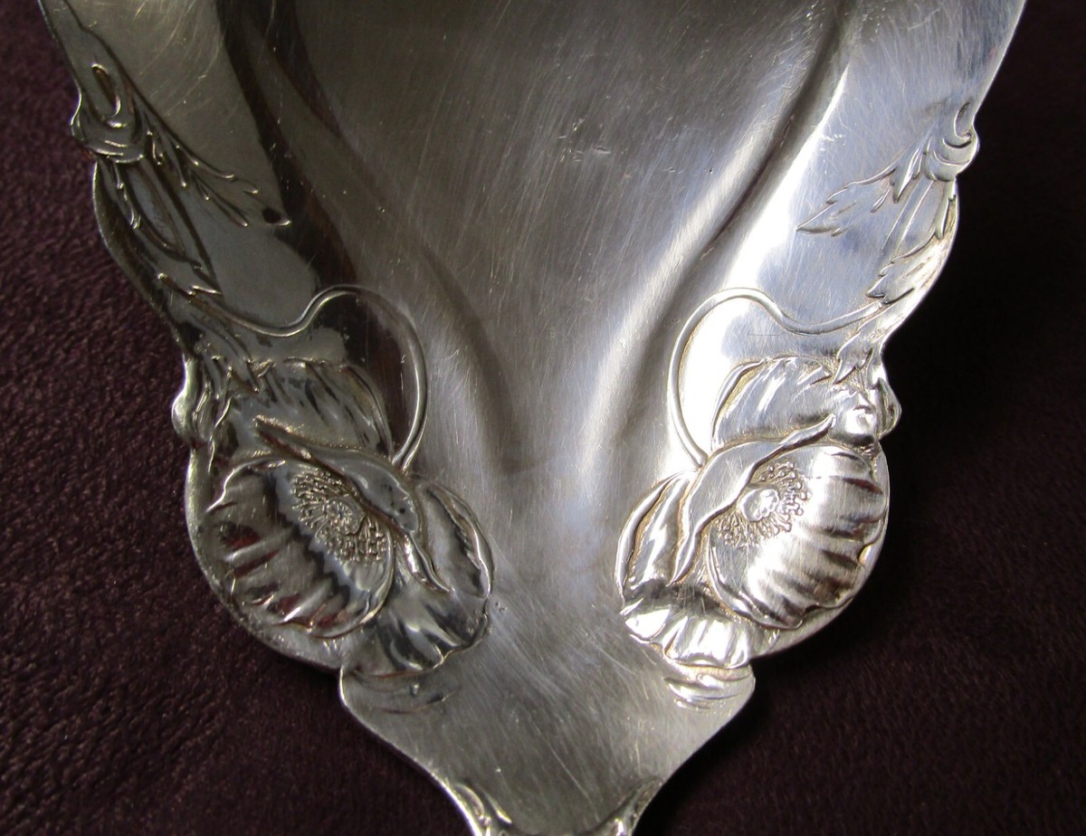 SELKIRK aka WALLACE FIVE Lg. Berry or Serving Spoon Silverplate No