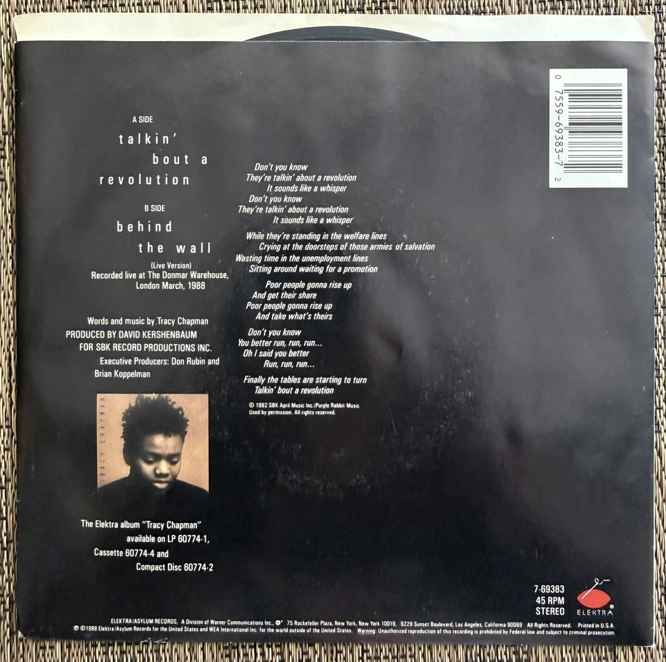 Tracy Chapman - Talkin’ bout a Revolution/Behind the Wall - Elektra 7-69383 M PS Foto 2 de 4