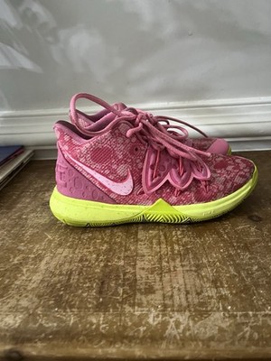 Kyrie Irving Patrick Star Size 8C Coin