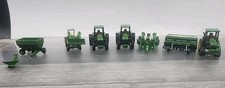 John Deere 1:64 Diecast Toy Tractor Set 8 Piece [93]