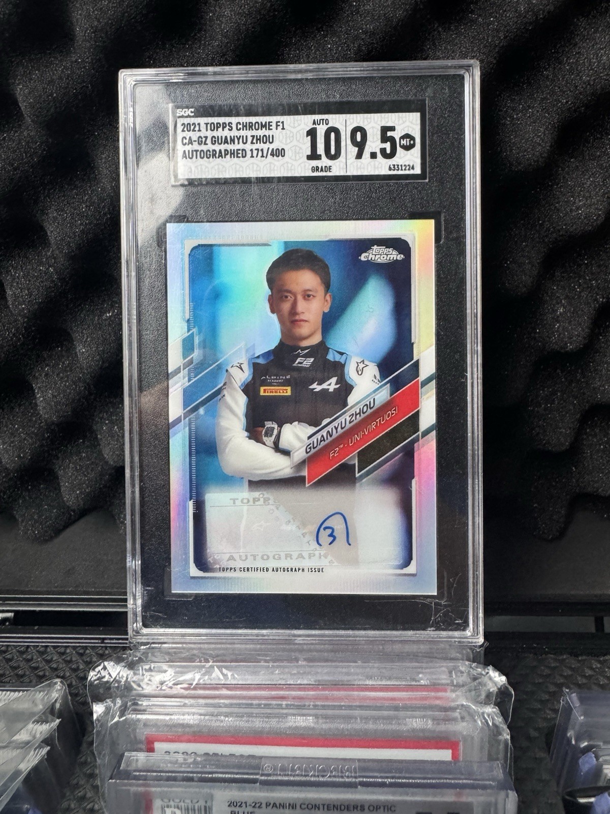 2021 Zhou Guanyu Topps Chrome F1 Auto /400