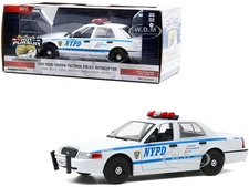2011 FORD CROWN VICTORIA POLICE "NYPD" 1/24 DIECAST MODEL BY GREENLIGHT 85513