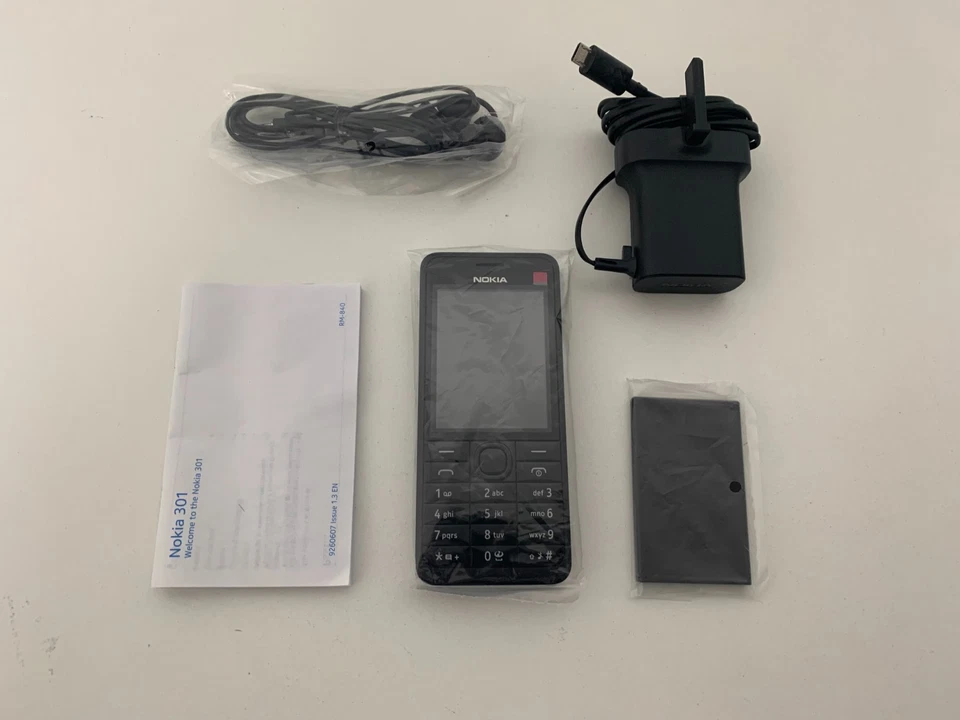 BRAND NEW NOKIA 301 - UNLOCKED - BLUETOOTH - 3.2MP CAMERA - 3G - FM RADIO - Image 4 of 4