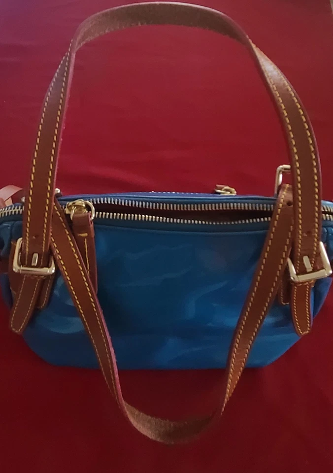 Винтажная маленькая лакированная кожаная сумка Dooney & Bourke модель Venus Nina 90-е цвет синий - Изображение 2 из 4