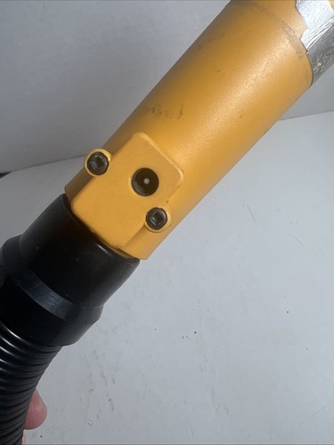 Flowbee Haircutting System in Box w/Power Supply, Guide And Attachments (READ) - Picture 12 of 17