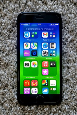 IPhone SE 2020 BLACK  NEW Unlocked