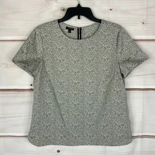 Talbots Top Womens 12 Gray Leopard Blouse Short Sleeve Crew Neck Back Zipper