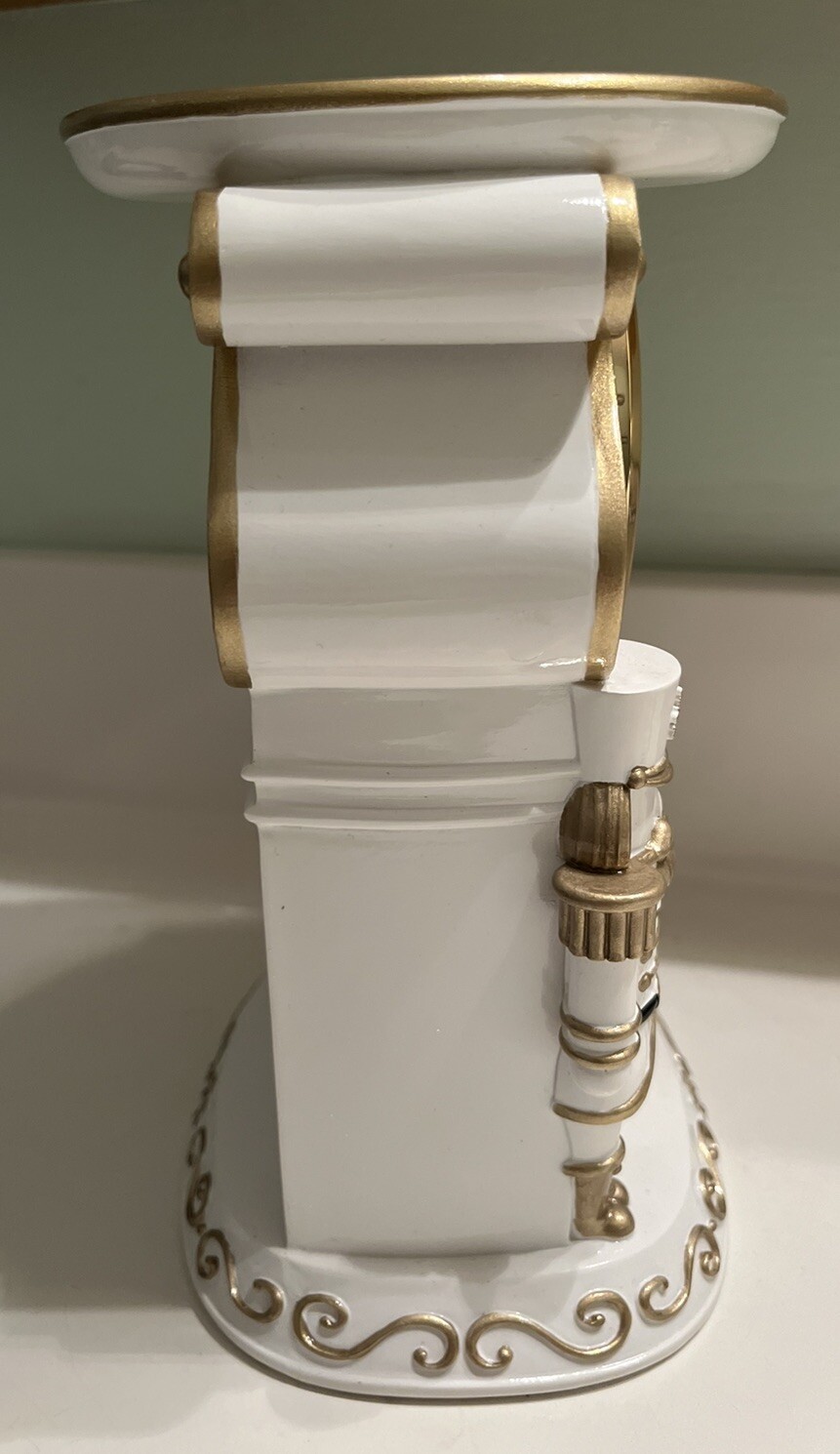 Bath & Body Works 2023 Christmas Nutcracker Clock Pedestal Candle