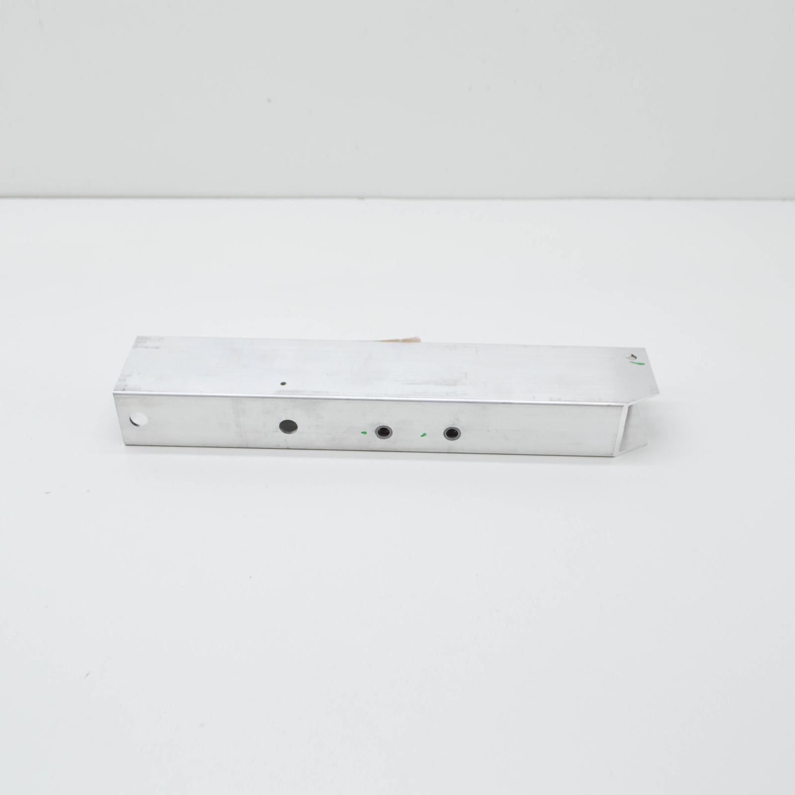 NEW BMW 6 F06 FRONT BUMPER RIGHT DEFORMATION ELEMENT 51117231968 
