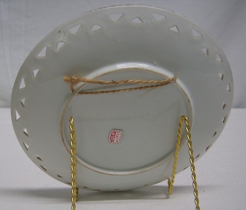 Vtg. Ucagco Japan Porcelain Tulips Plate Signed Shinkai 8" Estate Granny Chic - Picture 3 of 5