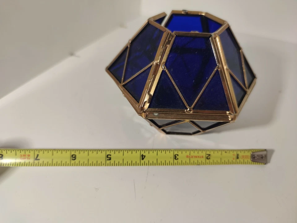 Vela luz nocturna vintage con base de vidrio púrpura y hierro (E1) Foto 4 de 4