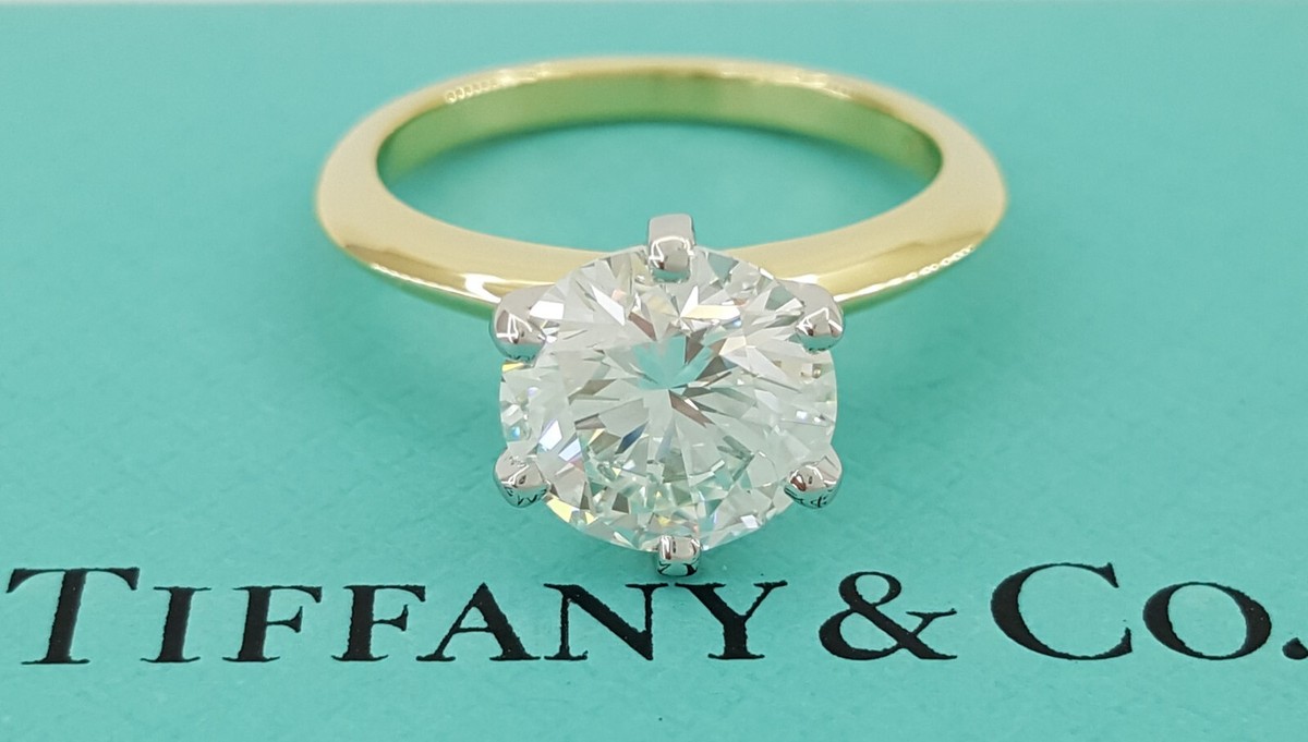 Tiffany Co Round Diamond Solitaire Engagement Ring ct 18k