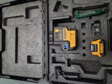 DEWALT DW088LG 12V Max Green Cross-Line 