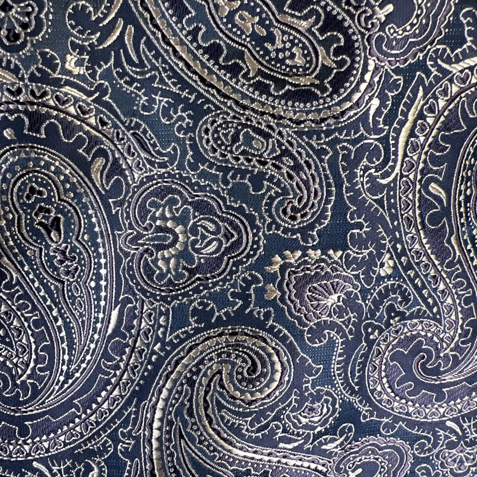 Camisa de vestir Leonardi para hombre negra dorada diseño cachemir con puño francés brillante talla XL Foto 3 de 4