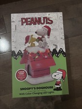 Peanuts Snoopy  s Dog House Color Changing LED Christmas Lights Figurine w/Timer