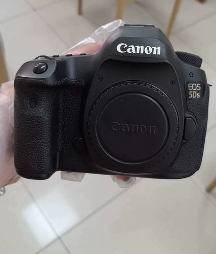 Canon EOS 5Ds 50.6MP Digital Camera Body w/battery&charger English - 95%New