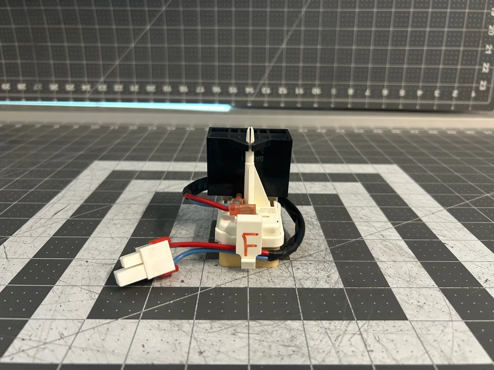 Реле запуска холодильника GE P# WR07X107 DA96-00270C - Изображение 4 из 4