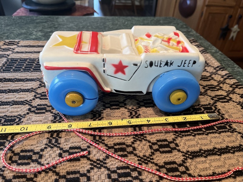 VINTAGE ALAN JAY CLAROLYTE SQUEAK JEEP RUBBER SQUEAKY TOY (RARE) VHTF