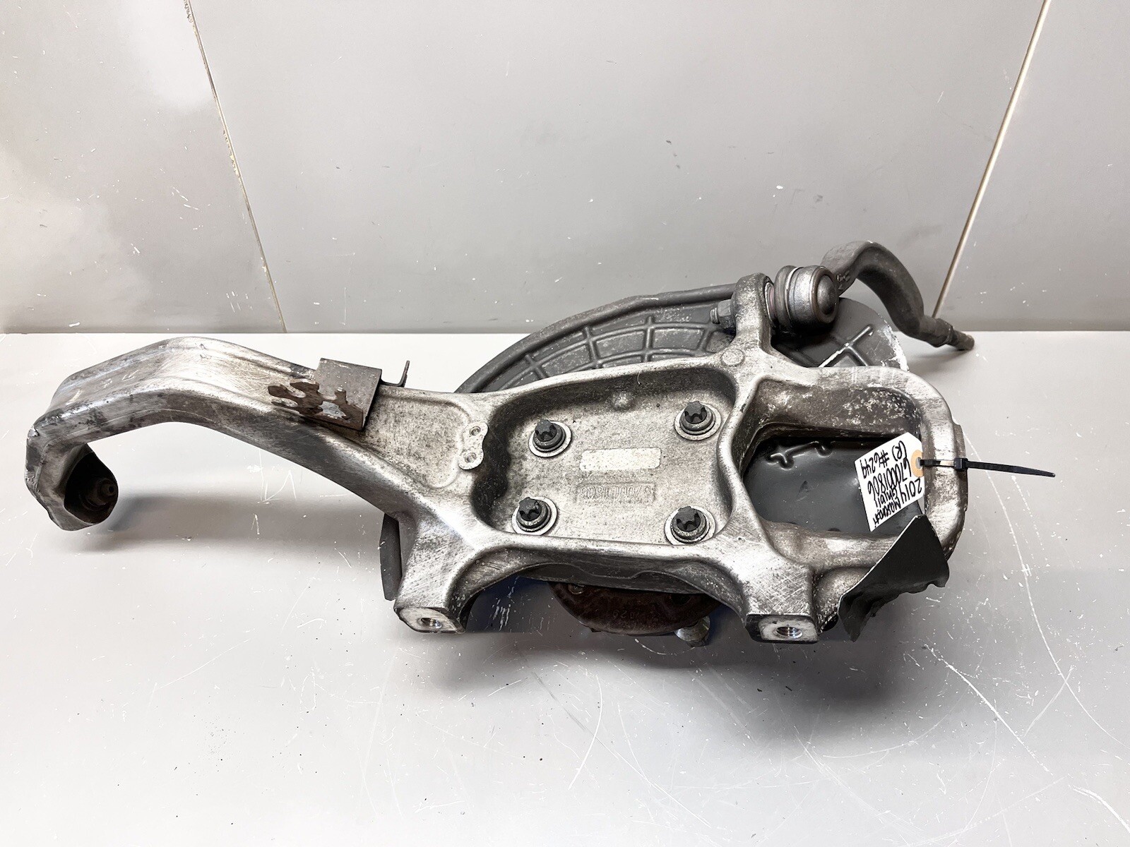 ⭐️2014-2020 MASERATI QUATTROPORTE GHIBLI FRONT RIGHT SPINDLE HUB KNUCKLE OEM