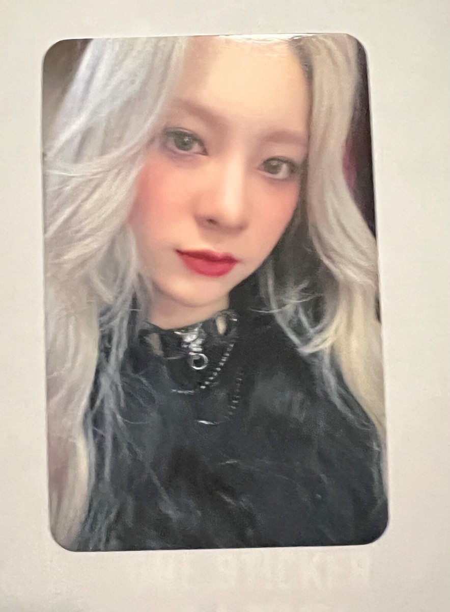BVNDIT YIYEON Re Original Official Fansign Preorder Benefit