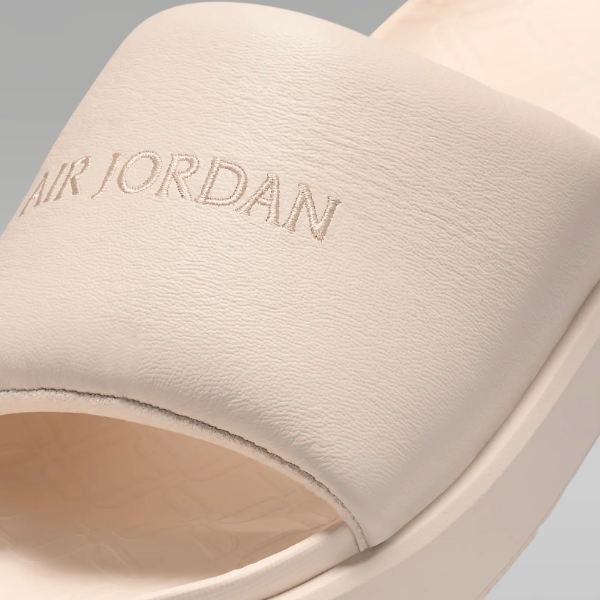 Nike Women's Jordan Sophia Slide Slippers 'Legend Light Nike Women's Jordan Sophia Slide Slippers 'Legend Light