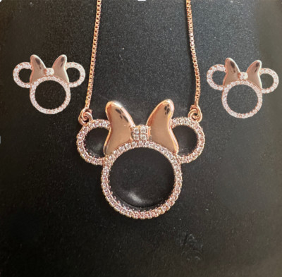 SET Disney Minnie Mouse Austrian Crystal Necklace & Earrings Rose Gold Plated