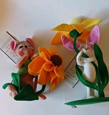 Two Annalee Dolls Sunflower Mouse And Daffodil Flower Bunny 7 And 8.5 Inches