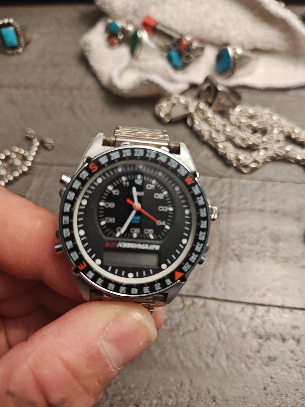 Men’s 1980s Philippines Timex Lights Chronograph B-29 Vintage Watch 50m Ana-Digi - vintagewatches.pk