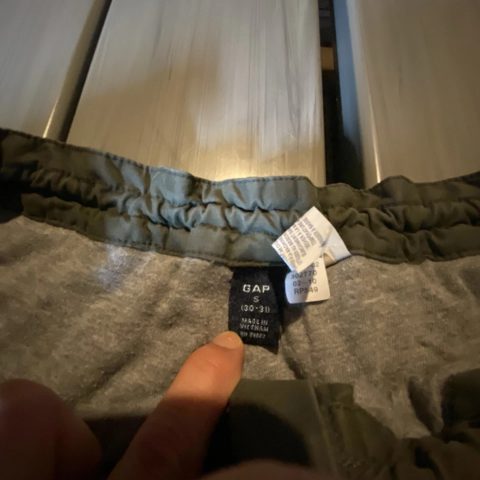 Calça cargo vintage GAP tamanho pequeno verde paraquedista Y2K rave skatista tecnologia de lã folgada - Imagem 3 de 4