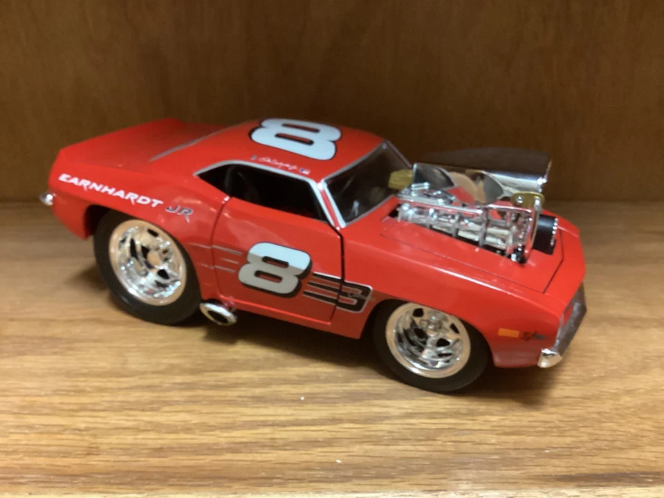 Máquinas musculares Camaro 1969 Dale Earnhardt #3 & Dale Jr #8.  Escala 1/24  Foto 2 de 2