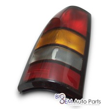 Oem New 2004 - 2007 Gmc Sierra Driver Rear Tail Light Lamp Genuine Gm 19169021 Oem New 2004 - 2007 Gmc Sierra Driver Rear Tail Light Lamp Genuine Gm 19169021