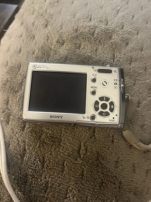 Sony CyberShot DSC-T33 Silver CCD Digital Camera 5MP 3x Optical