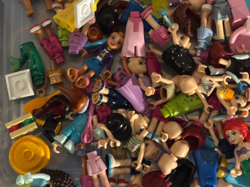 LEGO Friends Minifigures Bulk Lot 40+ Minidolls W/ Accessories - Image 2 of 4